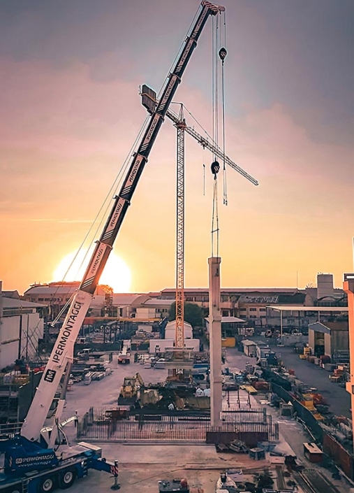 Liebherr LTM 1230. Realizzazione struttura prefabbricata Marghera - Venezia